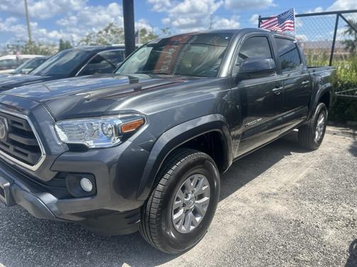 Gray 2019 Toyota Tacoma SR5