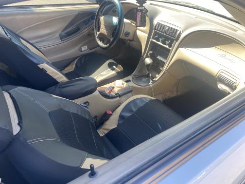 2004 Ford Mustang Base