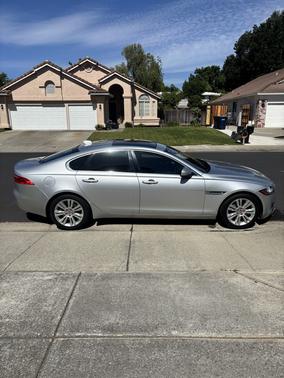 Silver 2017 Jaguar XF 35t Premium