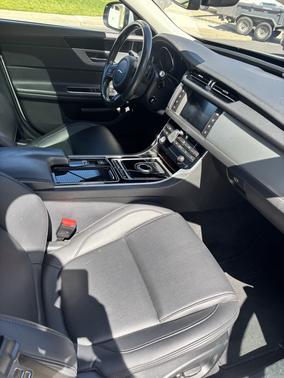 Silver 2017 Jaguar XF 35t Premium