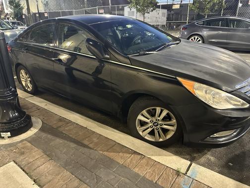 Black 2012 Hyundai SONATA GLS