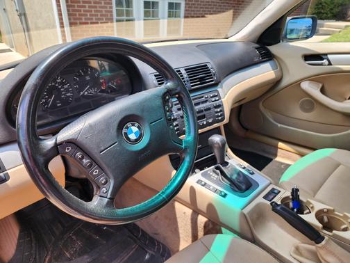 2002 BMW 325 i