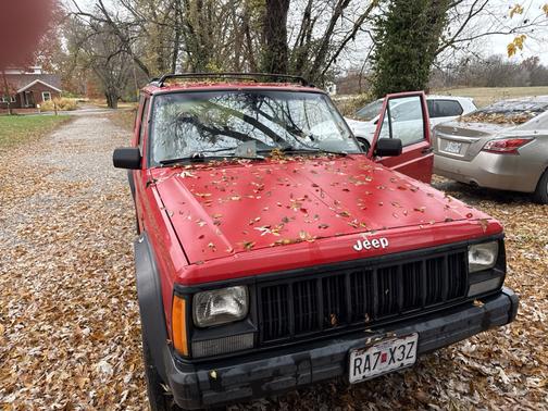 1995 Jeep Cherokee SE 4WD