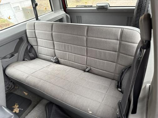 1995 Jeep Cherokee SE 4WD