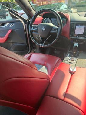Gray 2022 Maserati Levante GT