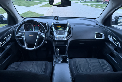 Gray 2016 Chevrolet Equinox LT