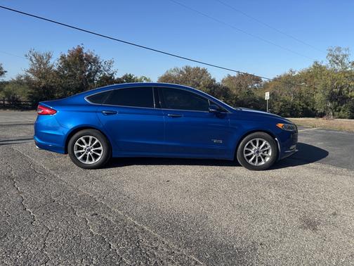 2017 Ford Fusion Energi SE Luxury