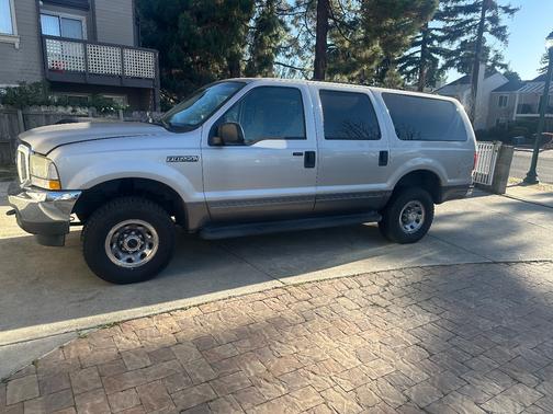 2003 Ford Excursion XLT 4WD