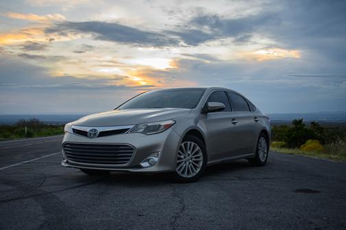 2013 Toyota Avalon Hybrid Limited