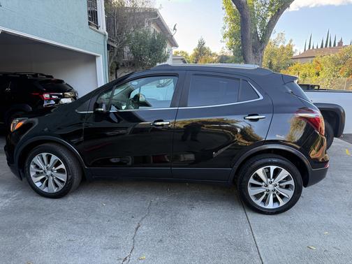 Black 2018 Buick Encore Preferred