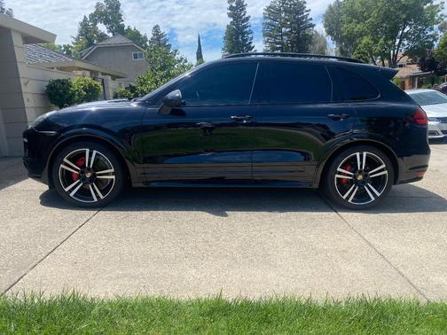 Black 2013 Porsche Cayenne Cayenne GTS