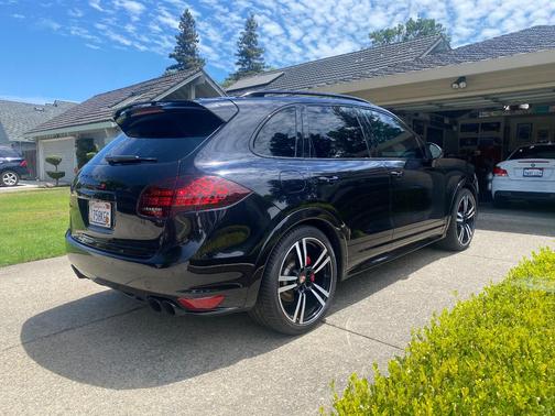 Black 2013 Porsche Cayenne Cayenne GTS