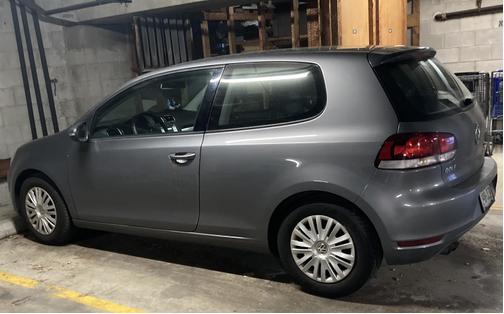 2010 Volkswagen Golf 2-Door