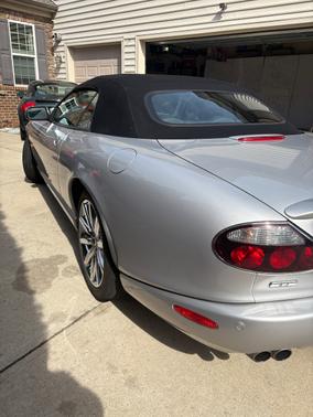 2006 Jaguar XKR Base