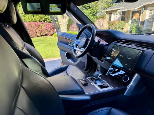 2023 Land Rover Range Rover P530 SE SWB