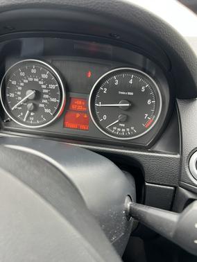 White 2013 BMW X1 sDrive28i