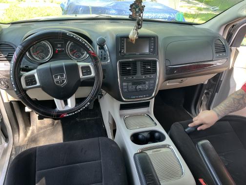 2012 Dodge Grand Caravan Crew