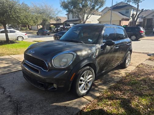 2011 MINI Cooper S Countryman Base