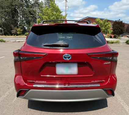 Red 2020 Toyota Highlander Hybrid Platinum