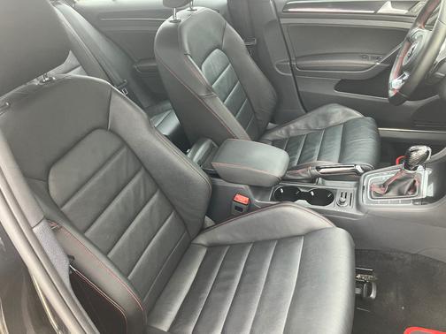 2017 Volkswagen Golf GTI Autobahn 4-Door