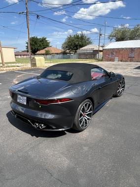 2022 Jaguar F-TYPE R