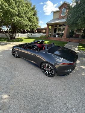 2022 Jaguar F-TYPE R