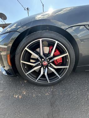 2022 Jaguar F-TYPE R