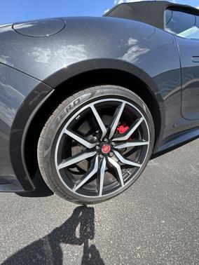 2022 Jaguar F-TYPE R