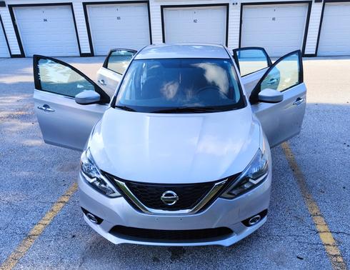 Gray 2017 Nissan Sentra SV