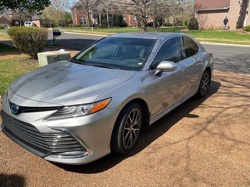 2023 Toyota Camry Hybrid XLE