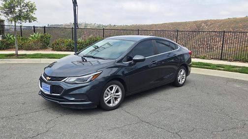 Blue 2017 Chevrolet Cruze LT