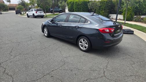 Blue 2017 Chevrolet Cruze LT