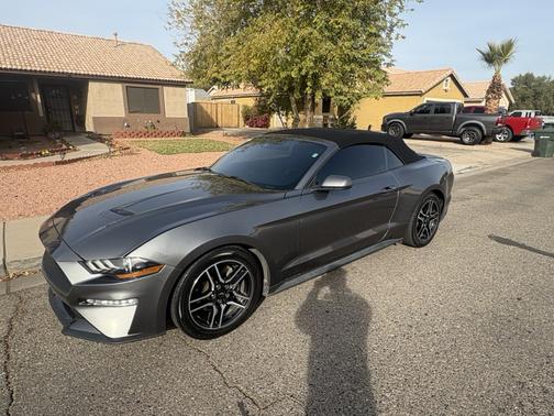 2021 Ford Mustang EcoBoost