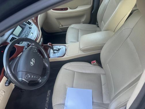 2012 Hyundai Genesis 3.8