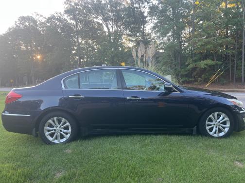 2012 Hyundai Genesis 3.8