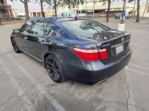 Gray 2007 Lexus LS 460 Base