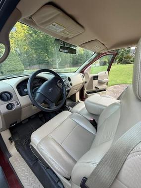 Red 2006 Ford F-150 XL