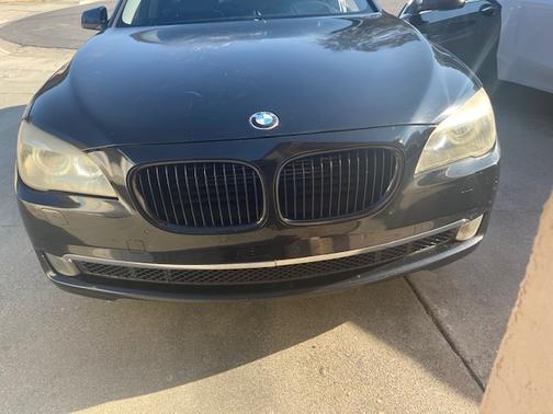2012 BMW 750 i