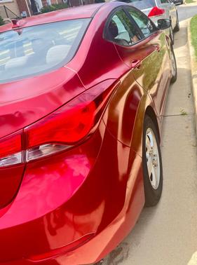 Red 2016 Hyundai ELANTRA SE