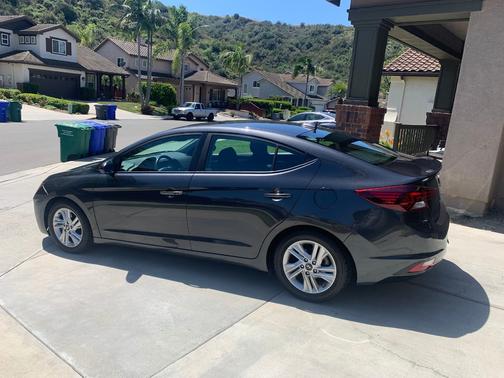 2020 Hyundai ELANTRA Value Edition