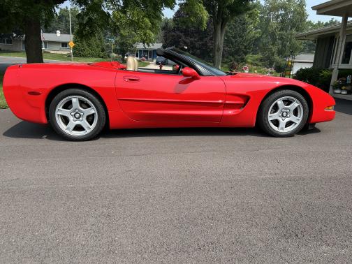 1999 Chevrolet Corvette Base