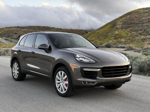 2015 Porsche Cayenne Turbo