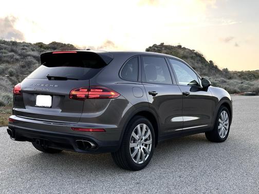 2015 Porsche Cayenne Turbo