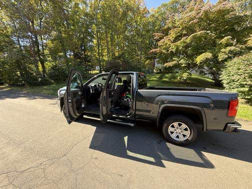 Gray 2017 GMC Sierra 1500 SLE