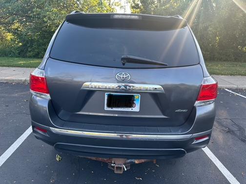 2012 Toyota Highlander SE
