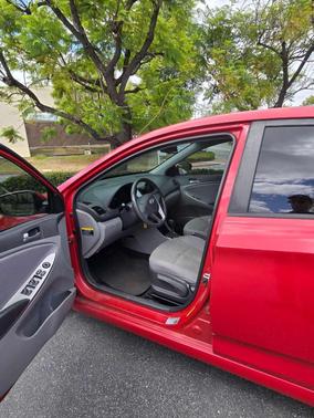 Red 2017 Hyundai Accent SE