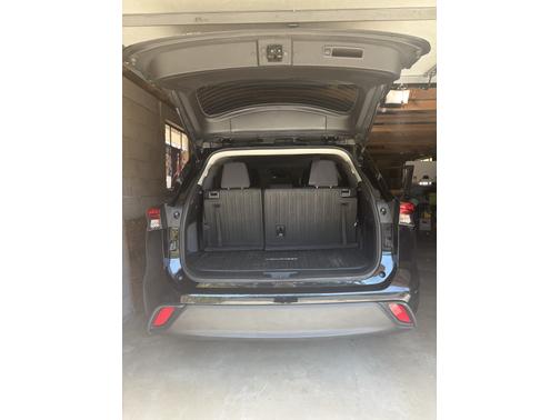 2022 Toyota Highlander L