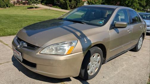 Gold 2003 Honda Accord LX