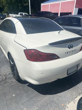 White 2010 INFINITI G37 Base