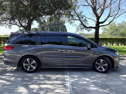 Gray 2019 Honda Odyssey Touring